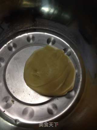 广式月饼的做法步骤：3
