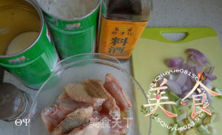 可乐鸡翅的做法步骤：1