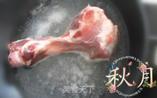大骨汤的做法步骤：4