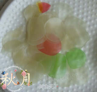 炸虾片的做法步骤：1