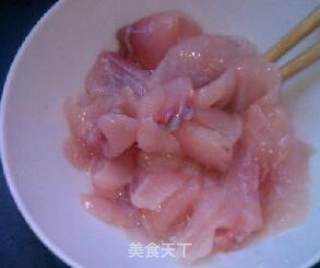 木耳胡萝卜滑鱼片的做法步骤：4