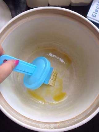 腊肠煲仔饭的做法步骤：2