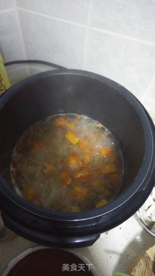 木瓜炖银耳的做法步骤：8