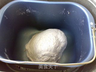 核桃松子黑麦包的做法步骤：5