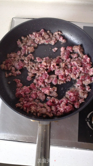 小炒牛肉丁的做法步骤：3