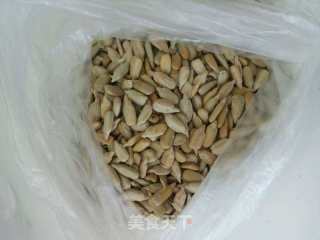 广式五仁月饼的做法步骤：3