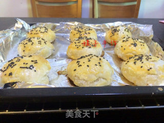 鲜肉月饼---享受那一地的酥脆迷人的做法步骤：19