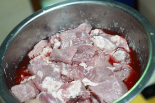 西红柿土豆炖牛肉的做法步骤：2