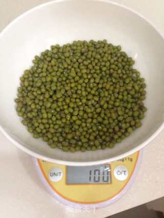自发豆芽的做法步骤：1