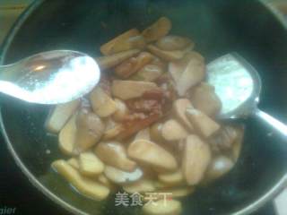 芋头炒肉的做法步骤：11
