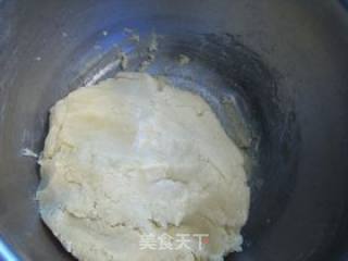 桂花红豆蓉月饼的做法步骤：10