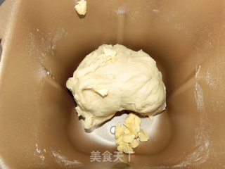 酸奶土司的做法步骤：4
