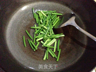 【蒜苔炒猪肝】的做法步骤：4
