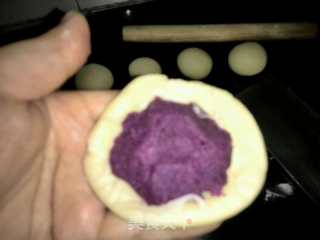 电饼铛紫薯馅月饼的做法步骤：17