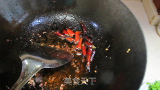 干红椒芹菜炒牛肉的做法步骤：3