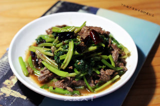 干红椒芹菜炒牛肉的做法步骤：6