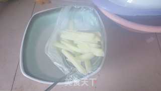 香脆薯条的做法步骤：3