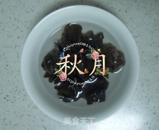 芥末油拌木耳的做法步骤：3