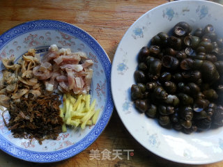 上汤螺蛳的做法步骤：1