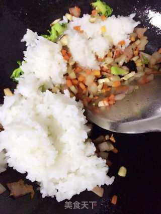 蛋包饭的做法步骤：7