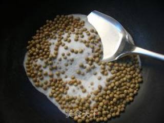 盐焗腰果的做法步骤：6