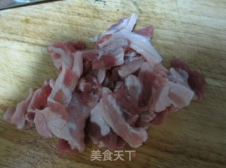洋葱炒肉的做法步骤：1