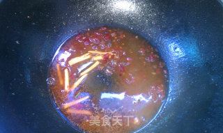 豆瓣酱烧鲫鱼的做法步骤：5
