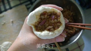 牛肉洋葱馅饼的做法步骤：4
