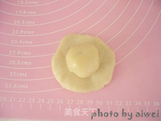 蛋黄酥的做法步骤：7