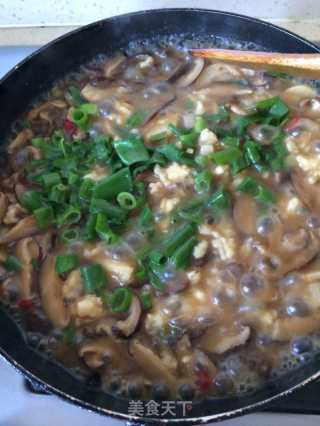 香菇牛肉疙瘩汤的做法步骤：6