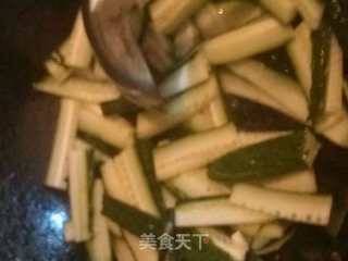 黄瓜炒火腿的做法步骤：3