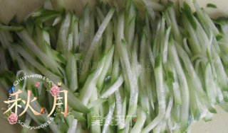 老北京炸酱面的做法步骤：4