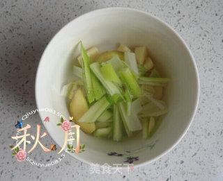 老北京炸酱面的做法步骤：5