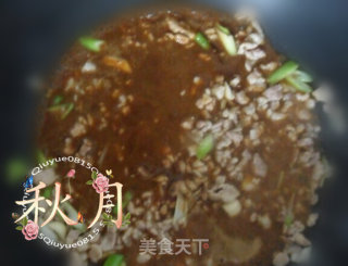 老北京炸酱面的做法步骤：7