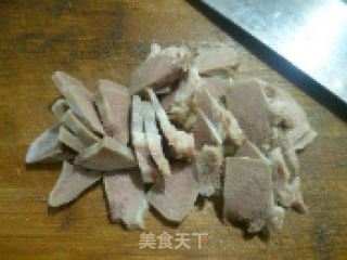榨菜猪舌头炒毛豆的做法步骤：4