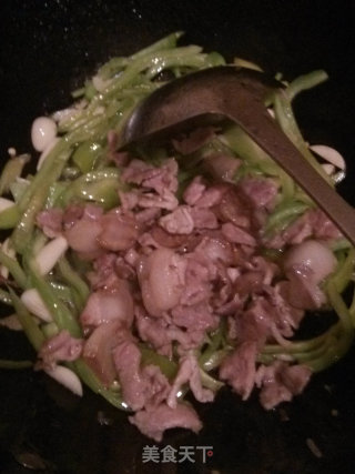 青椒炒肉的做法步骤：5