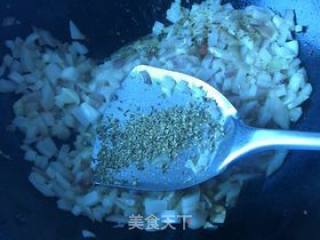 鱿鱼带子海鲜披萨的做法步骤：1