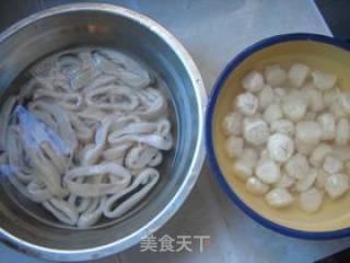 鱿鱼带子海鲜披萨的做法步骤：4