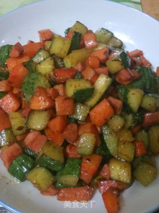 双色菜丁（黄瓜  胡萝卜  火腿）的做法步骤：6