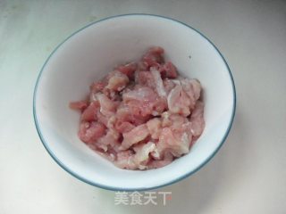 鸡腿菇香干炒肉丝的做法步骤：2