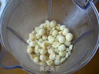 莲蓉蛋黄月饼的做法步骤：3