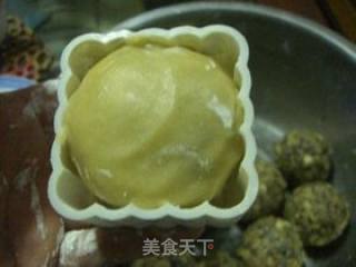 五仁月饼的做法步骤：18