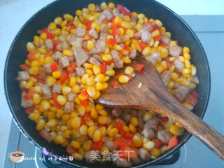 玉米粒炒肉丁的做法步骤：12