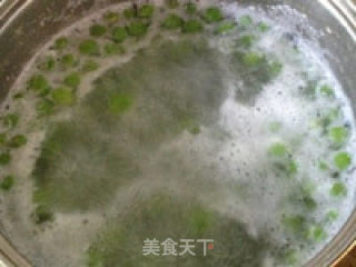 香肠豌豆炒鸡肉的做法步骤：7