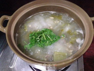 黄豆苦瓜猪骨汤的做法步骤：9