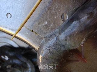 香煎大虾的做法步骤：1