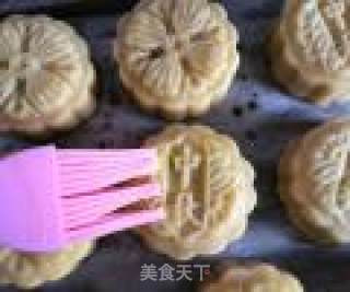 莲蓉蛋黄月饼的做法步骤：20