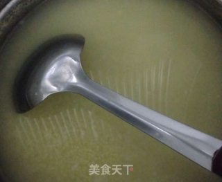 南瓜小米海参粥的做法步骤：3