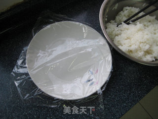 肉松饭团的做法步骤：6