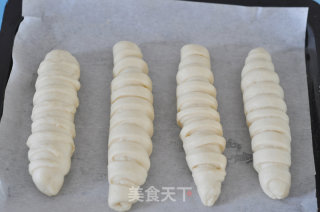毛毛虫面包的做法步骤：7